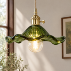 Fiora Glass Pendant in green - material and construction detail